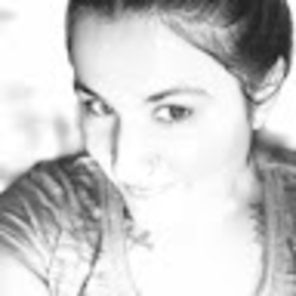 Meet your Posher, Jennine - Picture 1 of 1